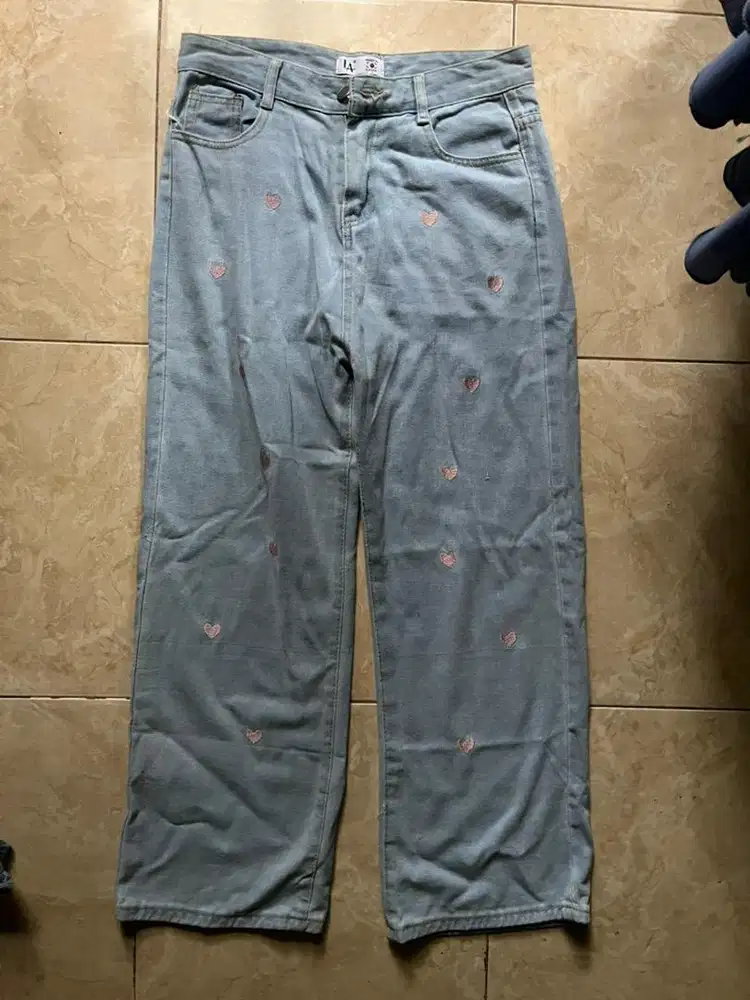 Dijual Celana Jeans – NEW