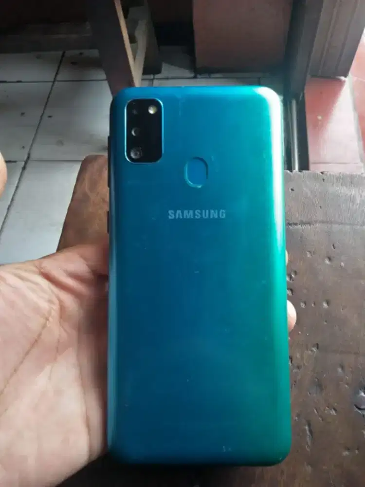 Samsung M30s 4/64 minus retak