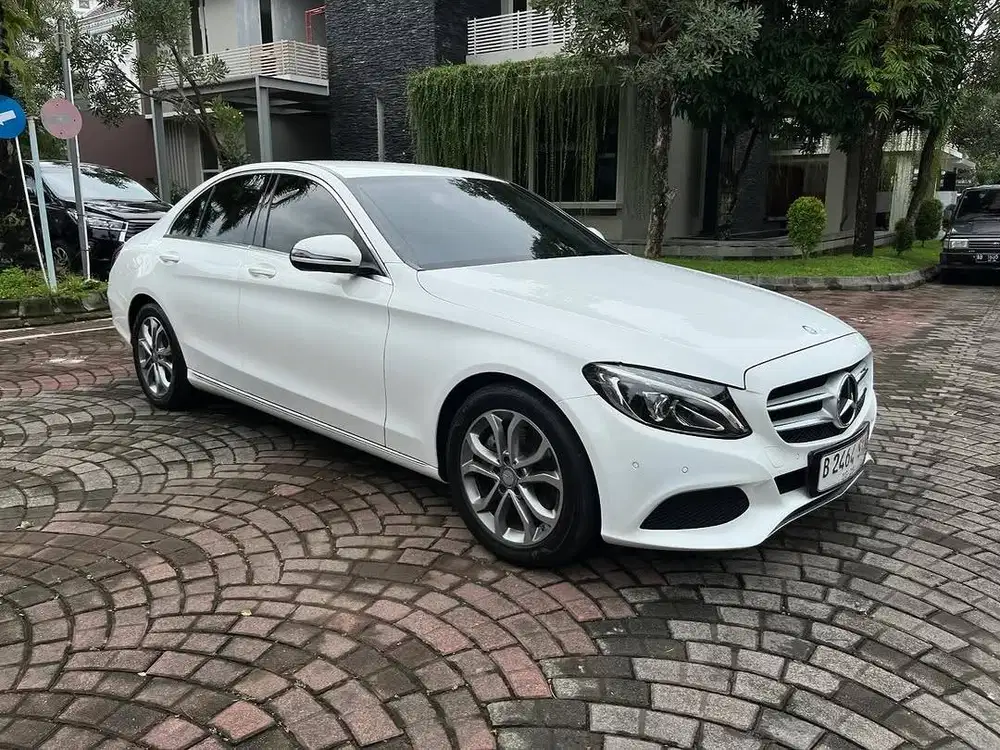 MERCEDES-BENZ C200 W205 AVANTGARDE 2015 matic low km dp minim