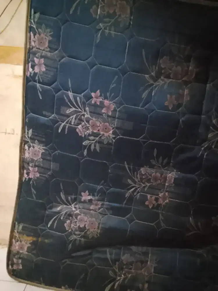 JUAL SPRINGBED MURAH LAYAK PAKAI