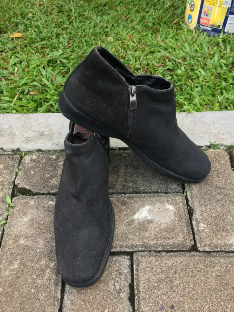 Sepatu second original Boots Everbest