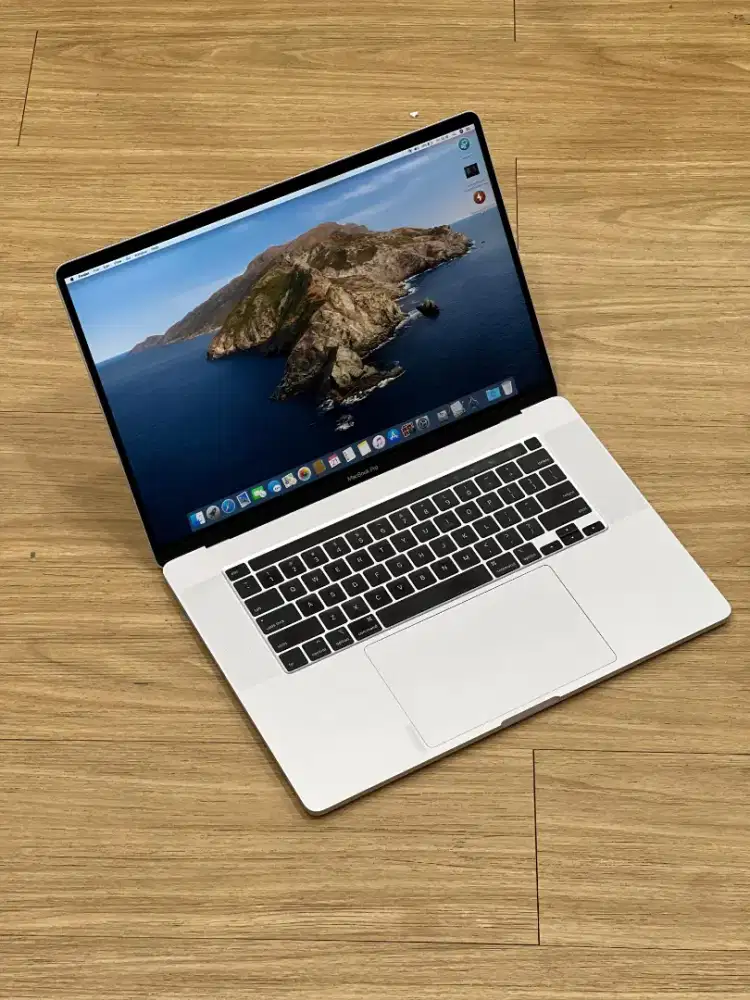 MacBook pro 2019 16inch 32/512