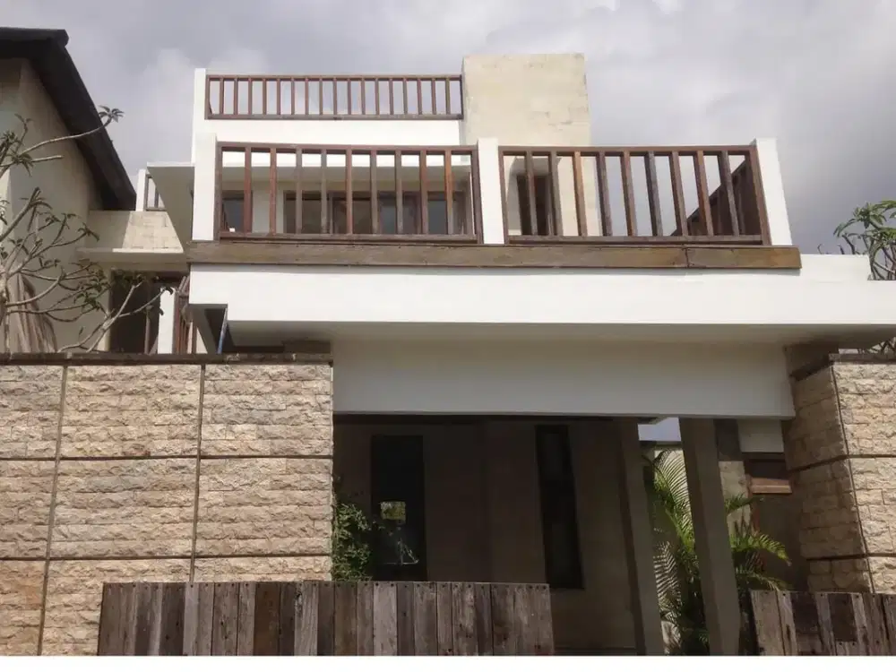 Dijual villa eksklusif di kawasan Sahadewa Mansion, Pecatu Graha Bali