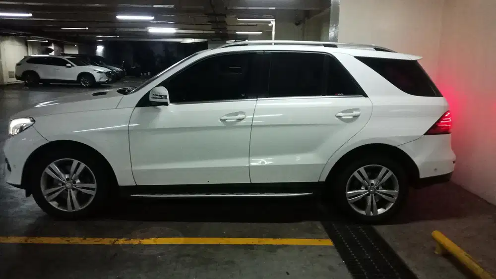 Mercedes-Benz GLE400 2017 Bensin