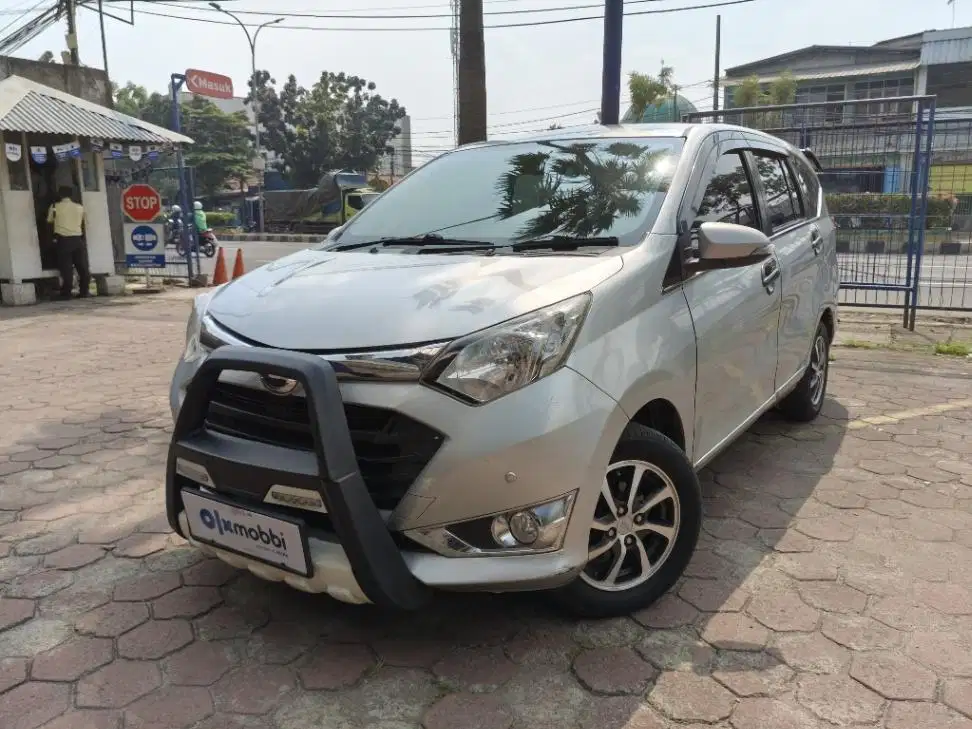 DP Rendah  5JT Daihatsu Sigra 1.2 R Bensin-MT 2017 Putih