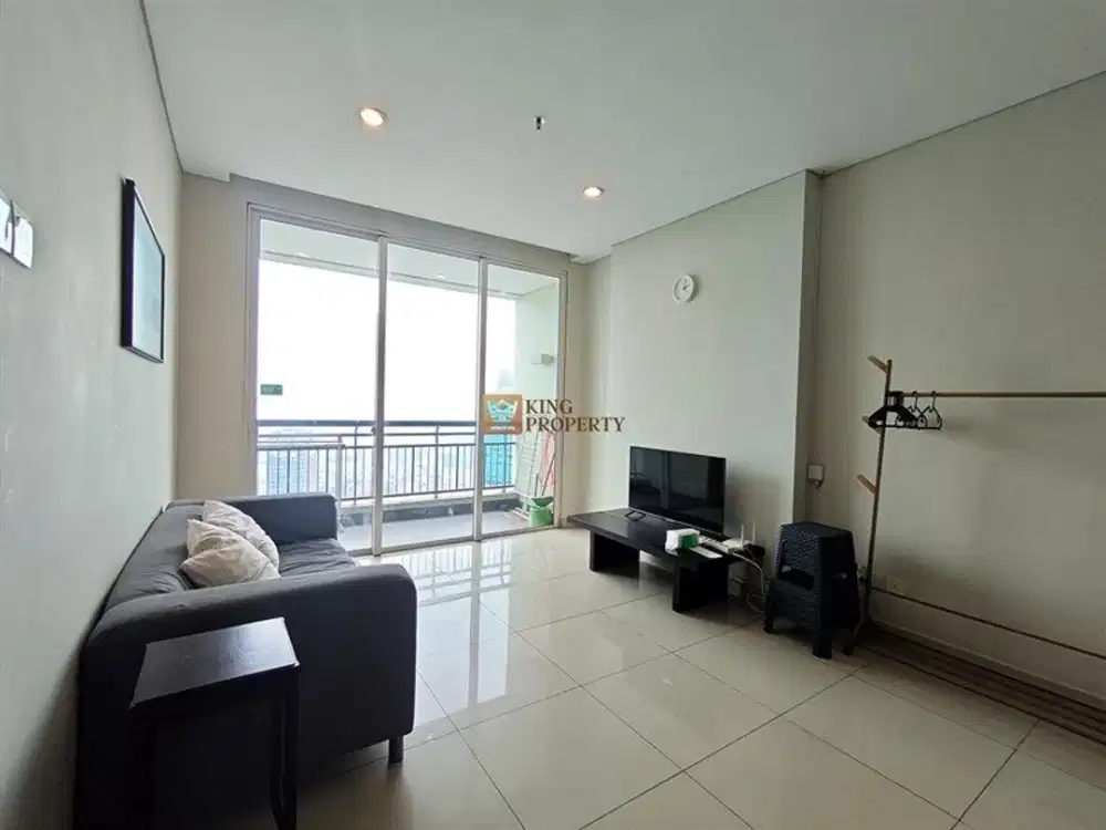 Hunian diatas Mall Central Park Residence Type 2BR Furnished Nyaman, Fasilitas Kolam Renang Whirpool, Gym, Jalan kaki ke APL Tower dan Taman Anggrek.