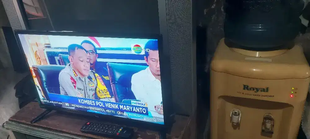 Tv led TCL 24inch digital murah