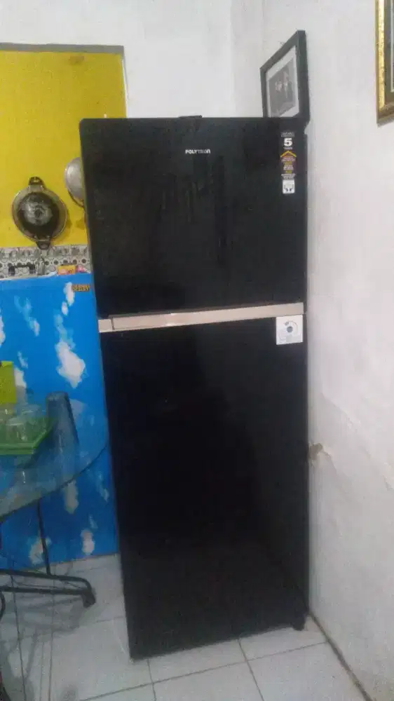 Jual lemari es 2 pintu merk politron