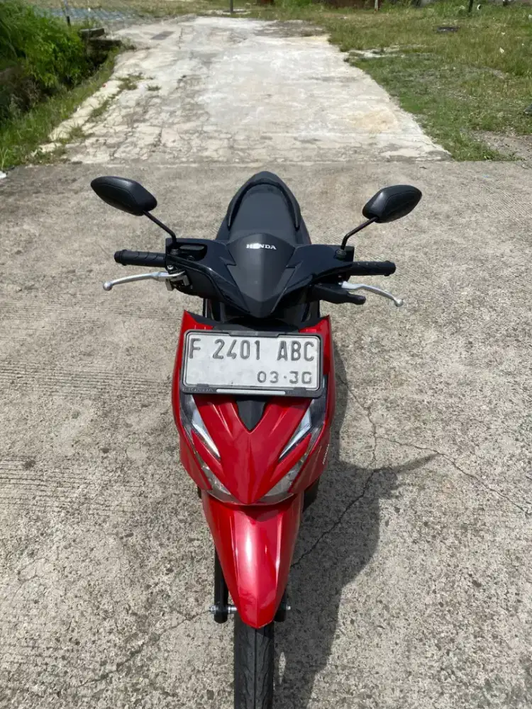 Nia:DP 500K BEAT CBS TAHUN MUDA PAJAK HIDUP SS LENGKAP PLAT F KOTA