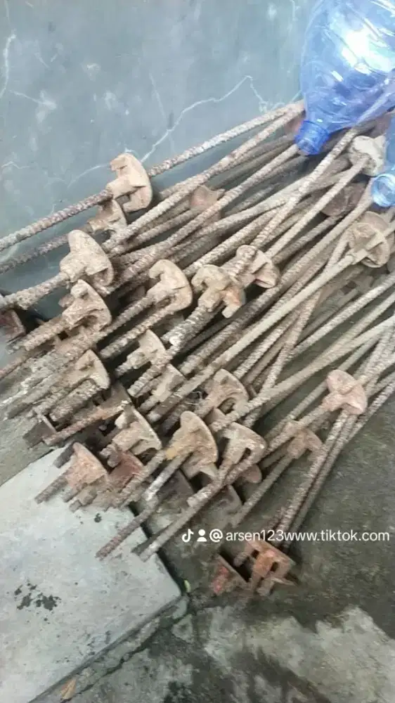 Dijual cepat Besi Terot bekesting kolom