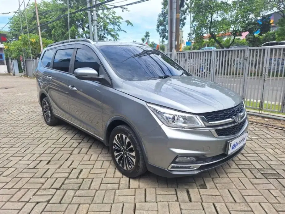 LOW DP Wuling Cortez 1.5 CT L Bensin-AT 2023 PIA