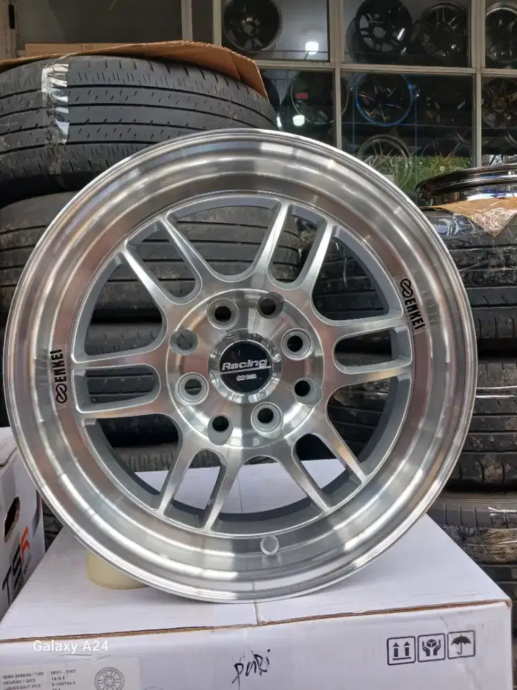 Enkei Rpf1 ring 15x5,5 pcd 4x100/114,3 ET 35 avanza xenia