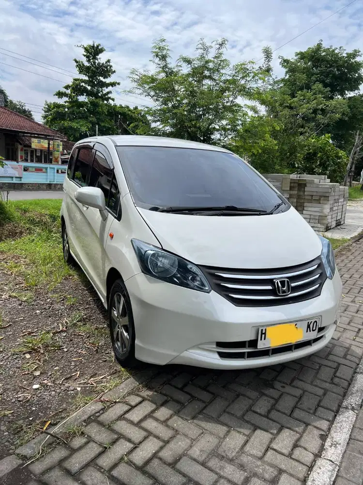 Honda Freed E PSD 2009