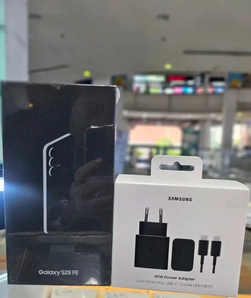 NEW SAMSUNG S25 FE 8/256 FREE ADAPTER 45W