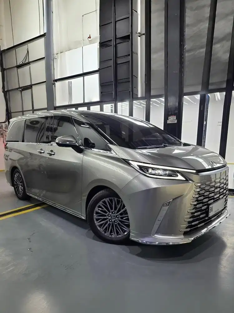 Lexus LM350h NIK 2025