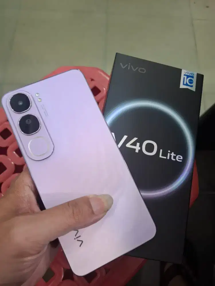 Vivo v40lite ram 8/256 fullset