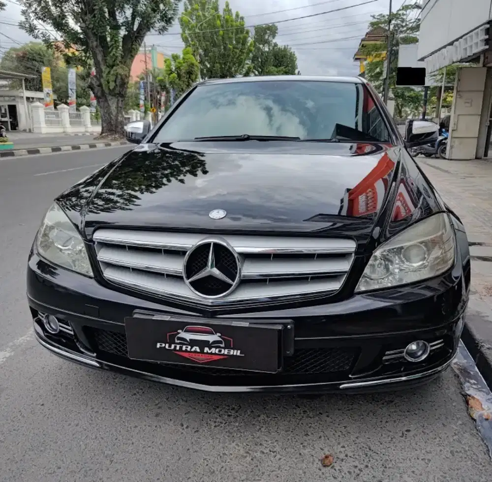 Mercedes Benz C200 W204 Avantgarde AT 2008 Hitam