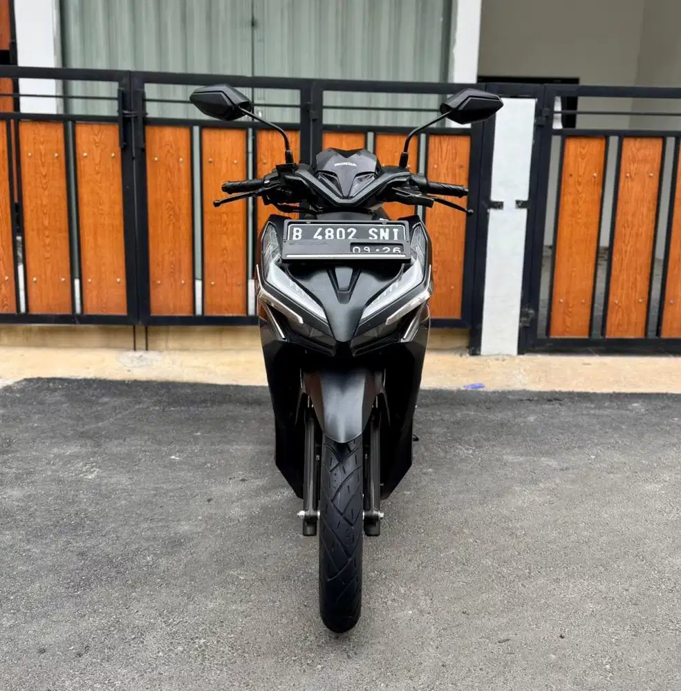 Honda Vario 150 Keyless CBS ISS MULUSSS Pajak Hidup Panjang