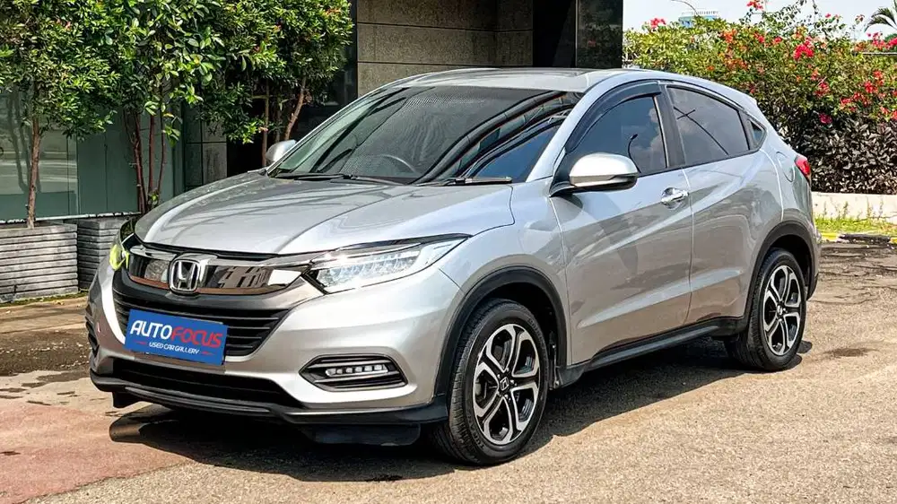 Honda Hrv 1.5 L SE AT Facelift nik 2019 Silver Metalik Low Km asli rec