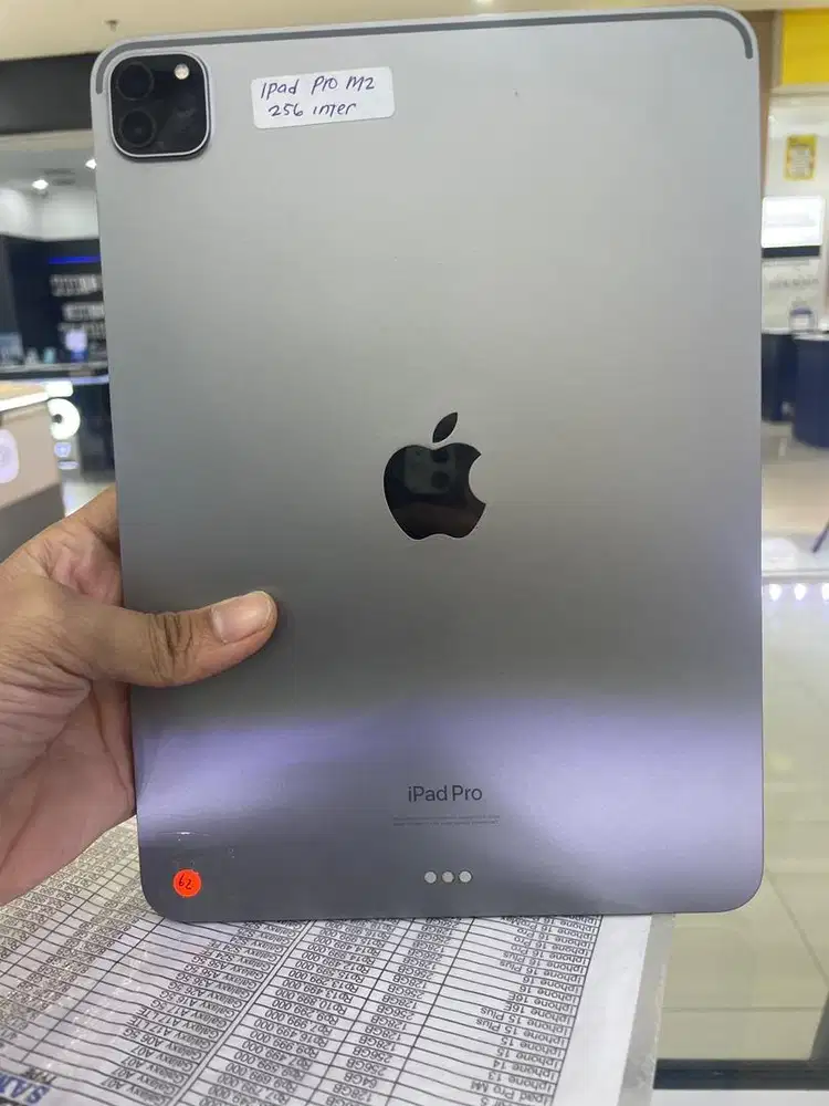 Ipad pro m2 256 inter like new