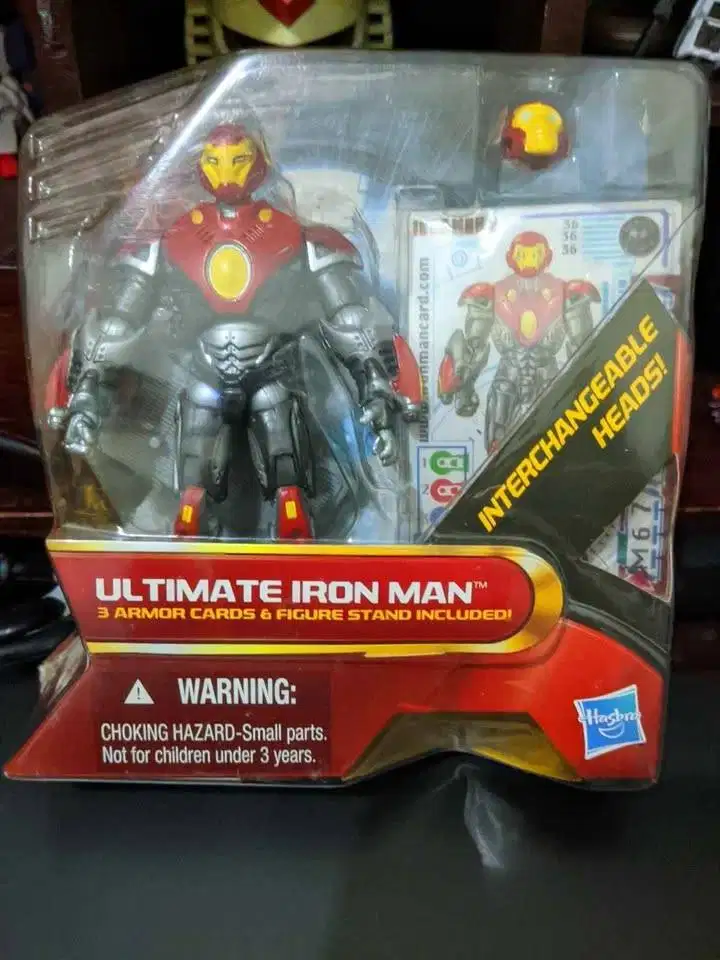 Marvel Universe Ultimate Iron Man action figure