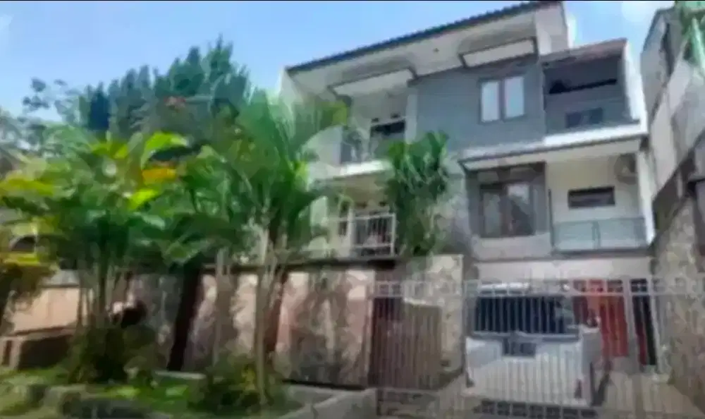 Sewa rumah Villa Duta