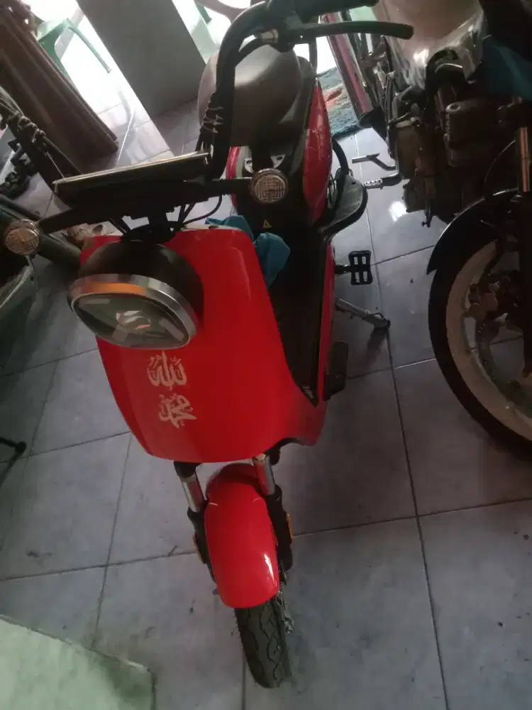 Sepeda listrik otobot