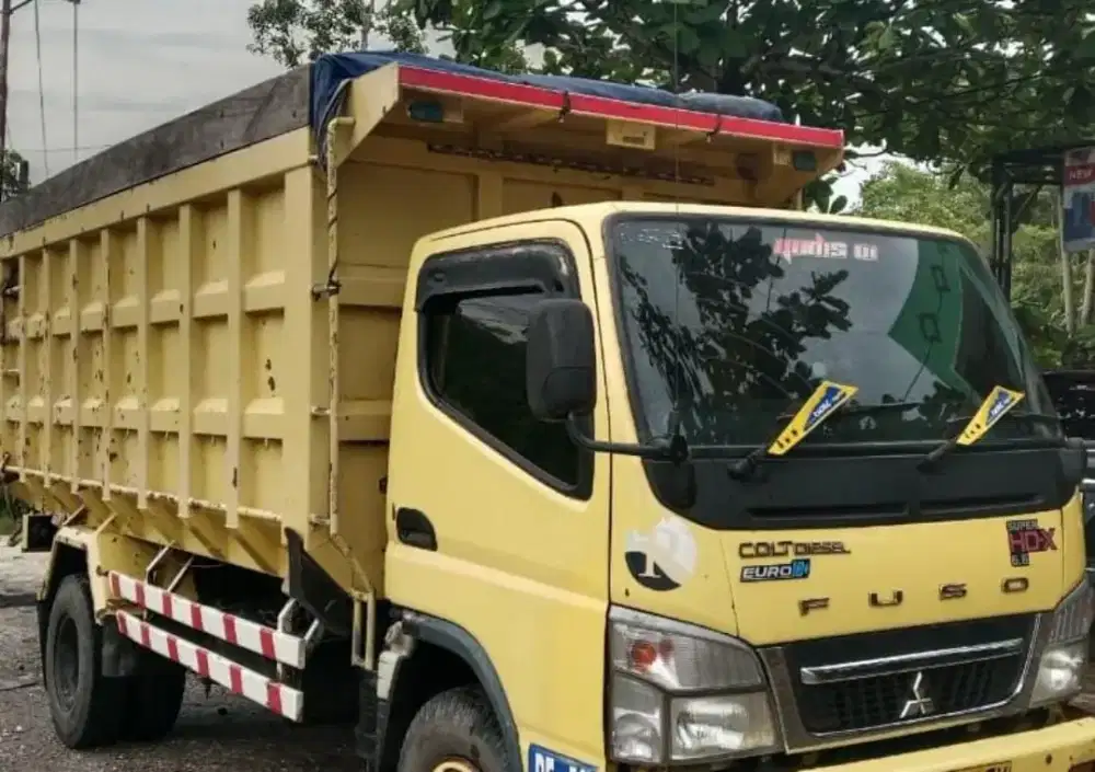 MITSUBISHI COLT DIESEL SUPER HDX DUMP TRUK MB BARANG TAHUN 2019