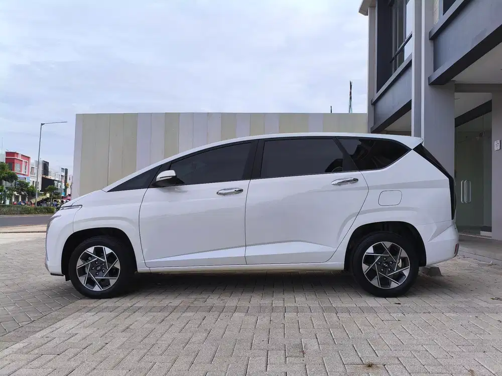 Hyundai Stargazer prime two tone 2022