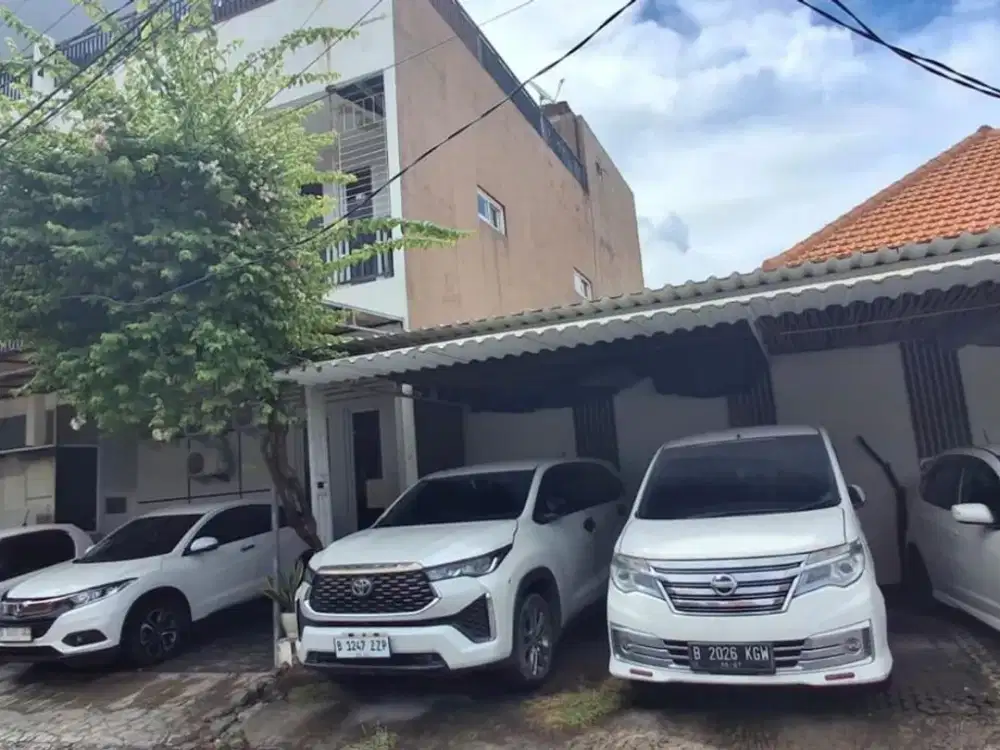 Kost Running Elite 7 Kamar Tidur Dijual, di Seminyak Area