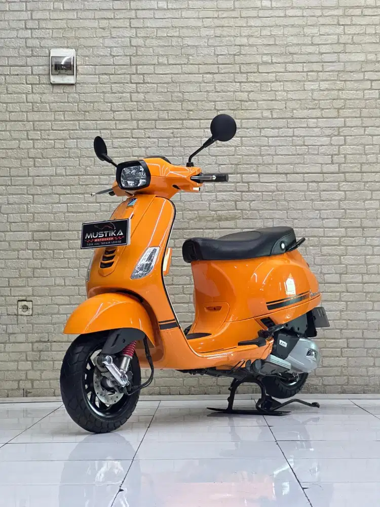TERMURAH‼️ Vespa S125 2022 Facelift Orange Favorite - Dava Mustika