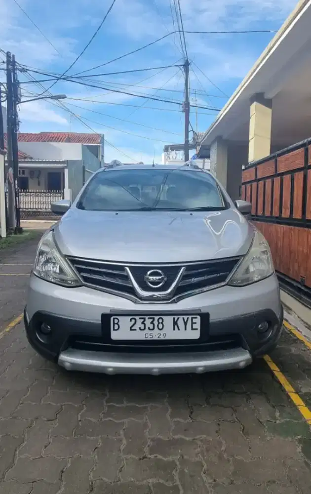 Nissan Livina XGear AT