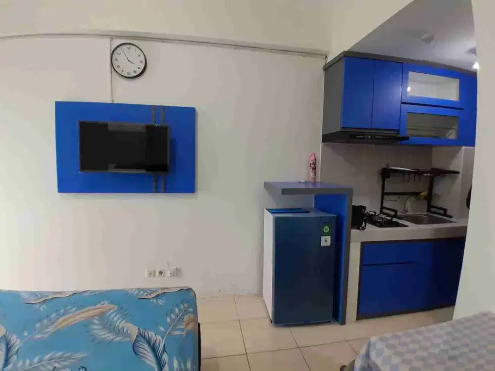 disewakan apartement balehinggil studio ada kasur lemari kitchenset lengkap