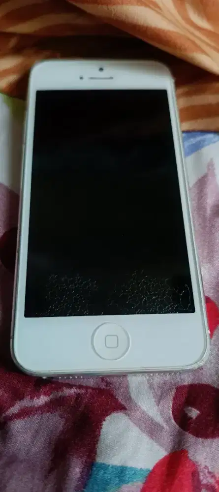 Dijual HP Nostalgia Iphone 5 kondisi Untest