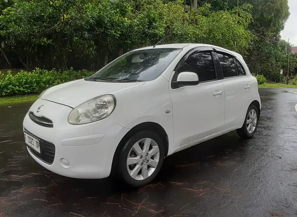Nissan March 2012 Bensin