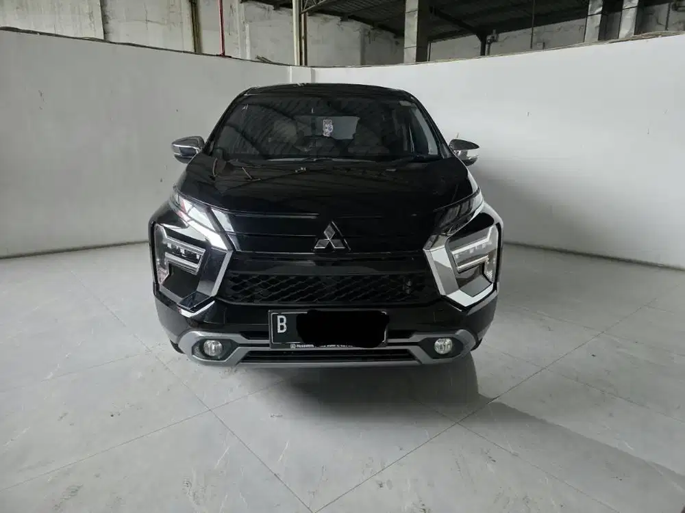 km 26rban Mitsubishi Xpander Ultimate AT ( Matic ) 2022 Hitam Facelift