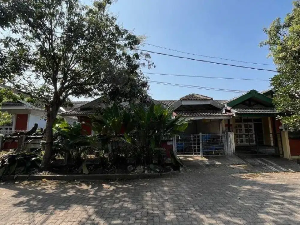 i094 Jual Murah Rumah Klasik di PBI Araya Blimbing Malang