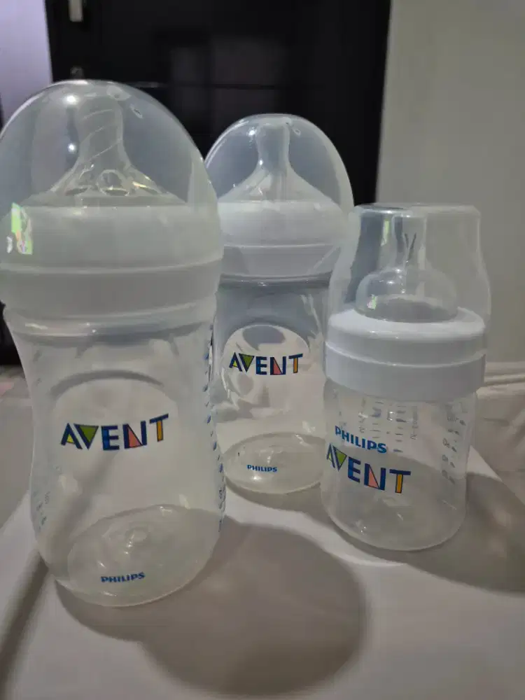 Di jual avent classic 3 pcs ( 260ml & 125ml)