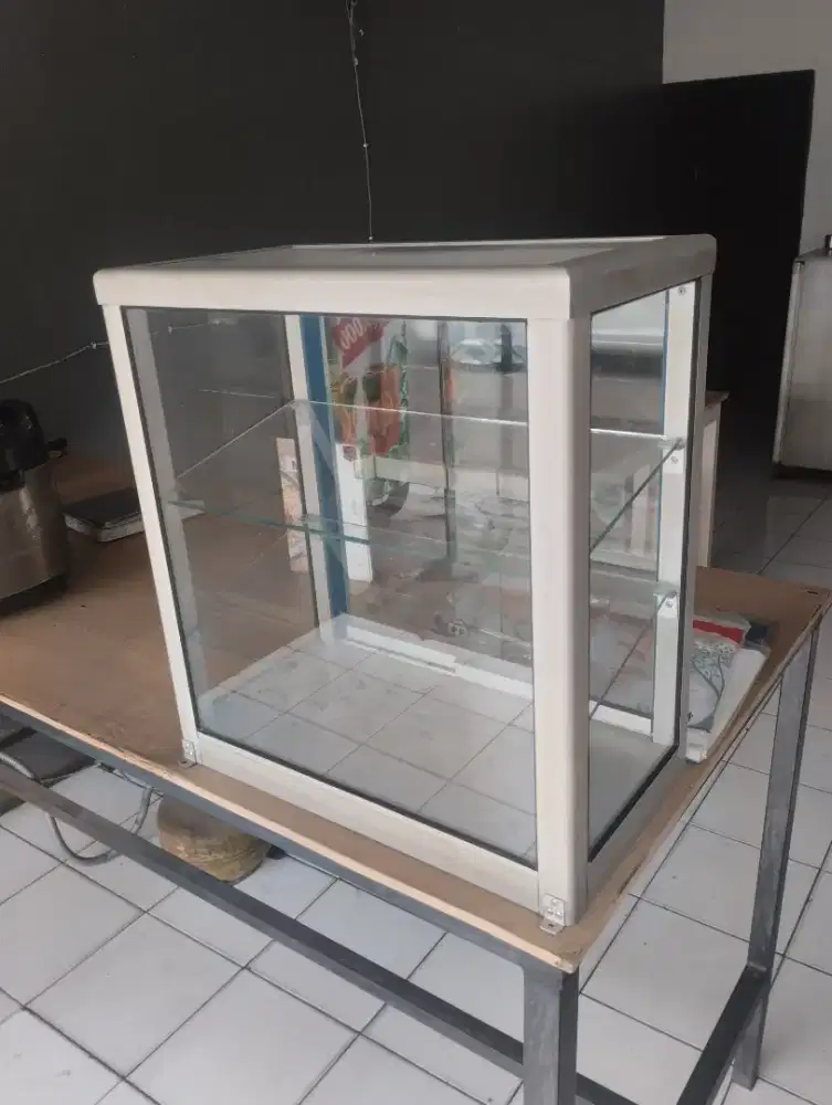 Etalase Aluminium Kaca (2nd)