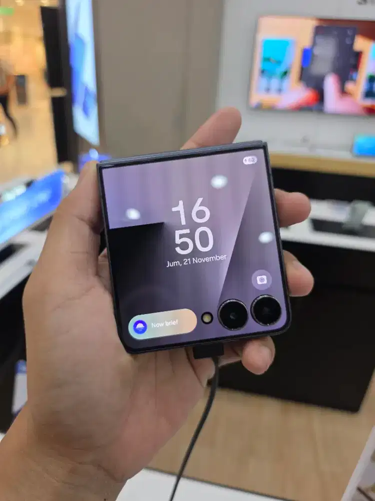 SAMSUNG GALAXY Z FLIP 7