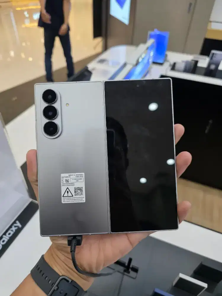 SAMSUNG GALAXY Z FOLD 7