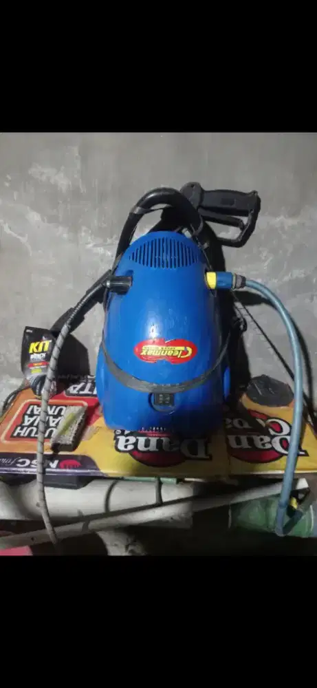 Jet cleaner cuci steam