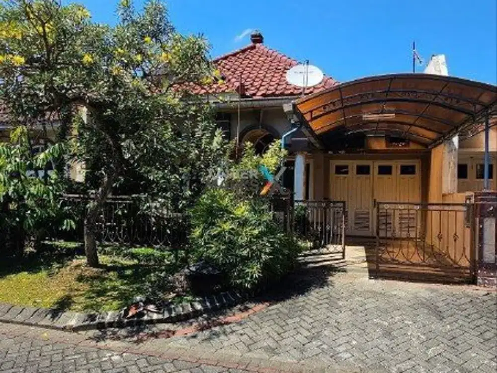 i097 Rumah Cantik di Istana Dieng, Malang Kota