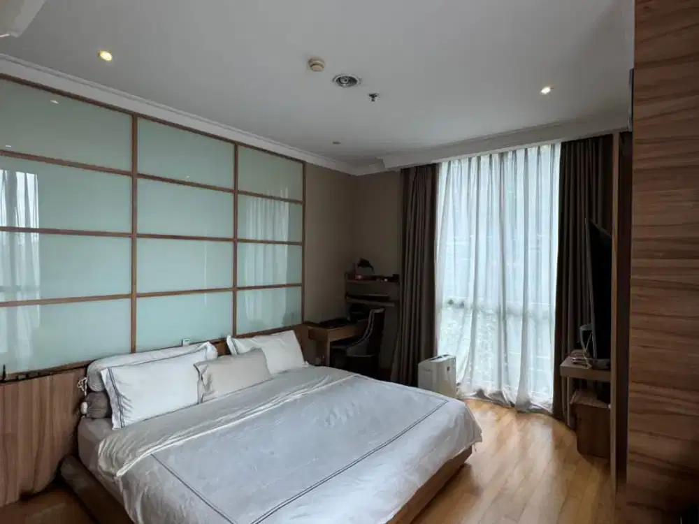 Vco - Dijual Cepat Apartemen Residence 8 Senopati Tipe 3BR Furnish