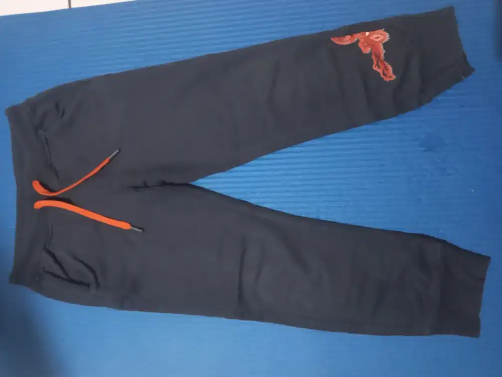 Celana training anak laki laki