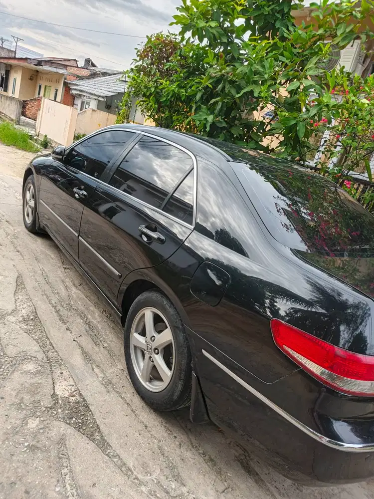Di Jual Honda Accord CM5