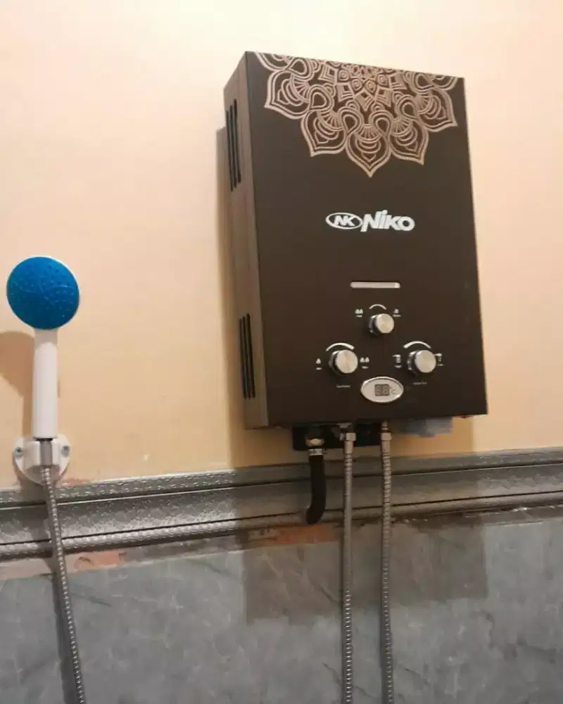 Pemanas Air Kamar Mandi x Niko