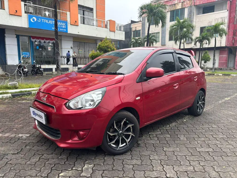 Pajak Panjang - Mitsubishi Mirage 1.2 GLX Bensin-MT 2015