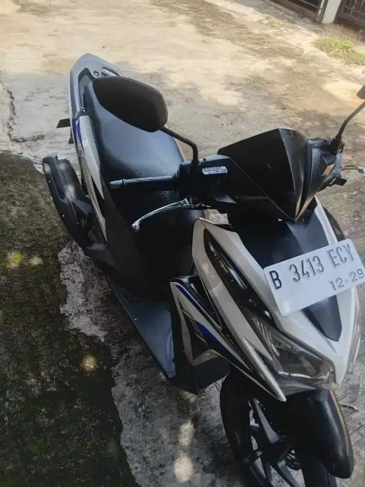 VARIO 125 KZR TAHUN 2014
