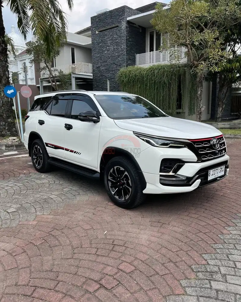 Fortuner TRD Sportivo 2.4 Matic 2021 Istimewa